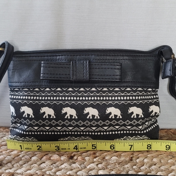 Purse - Picture 3 of 7
